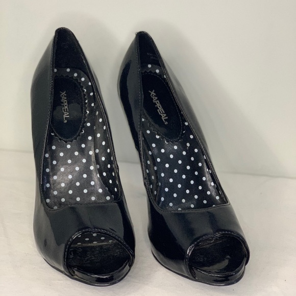 Black X-apeal heels - Picture 1 of 5